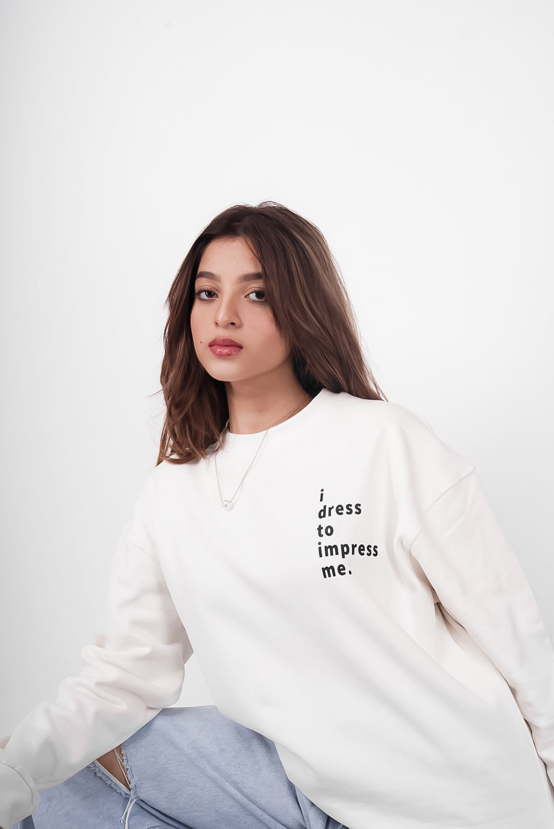 "I DRESS TO IMPRESS ME" Off-White Crewneck - Urban Streetwear